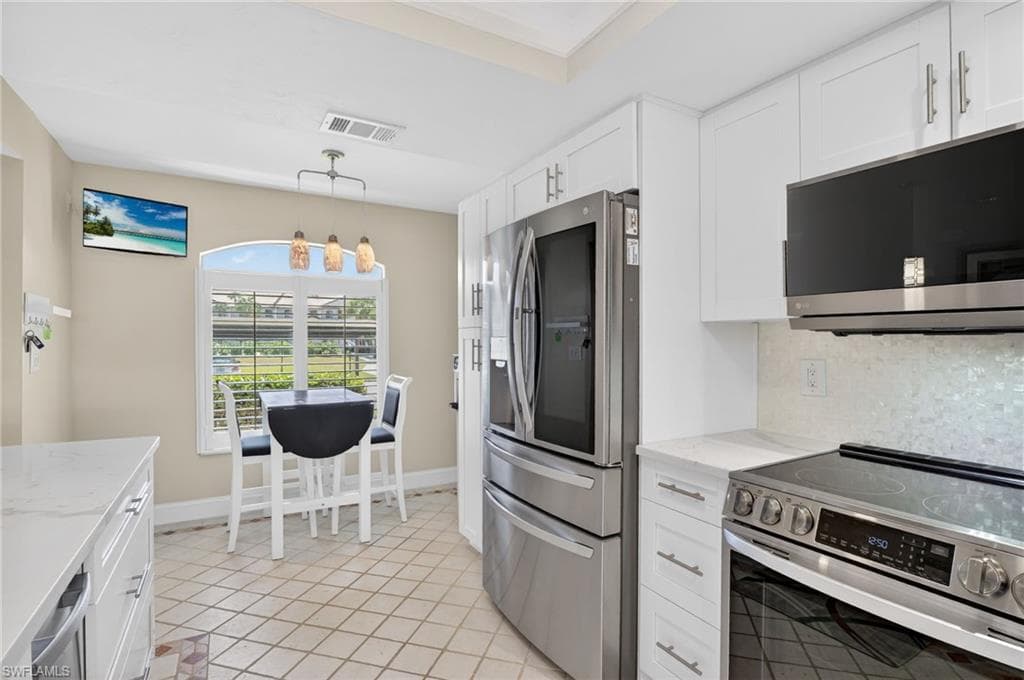 12191 Kelly Sands WAY 1504 photo 7 of 36