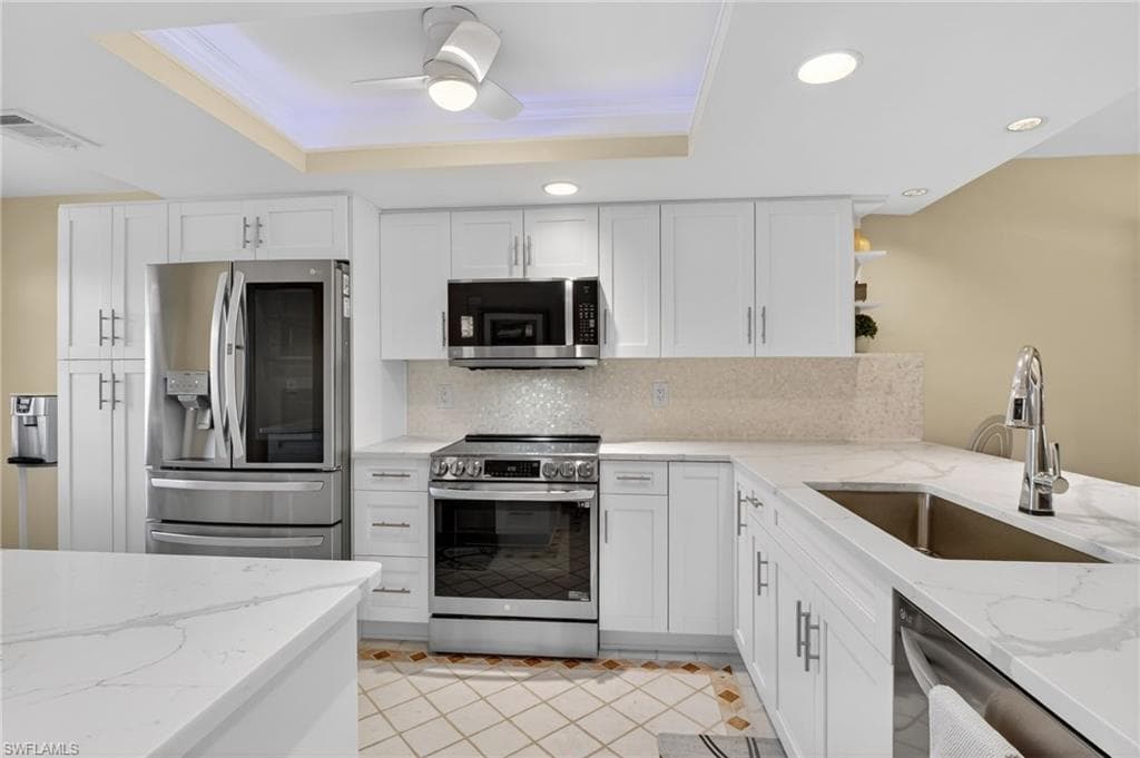 12191 Kelly Sands WAY 1504 photo 4 of 36
