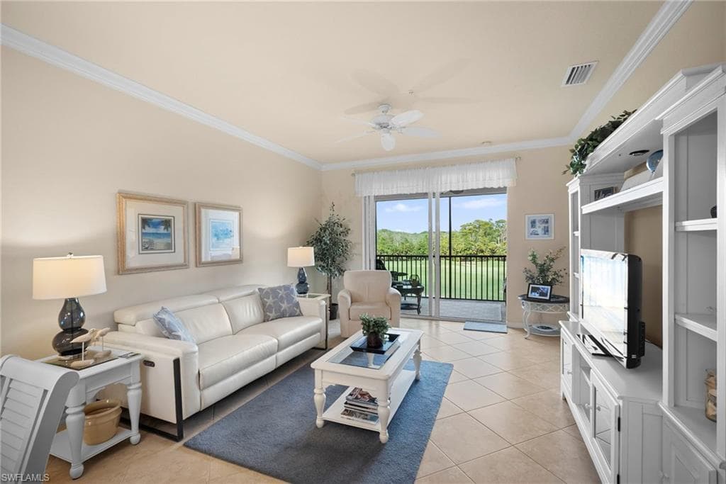 10337 Heritage Bay BLVD 1843 photo 5 of 48