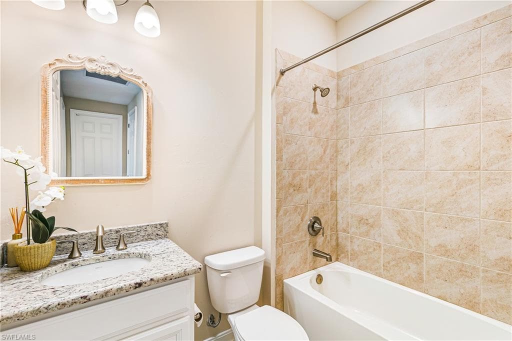 3028 Royal Gardens AVE photo 21 of 48