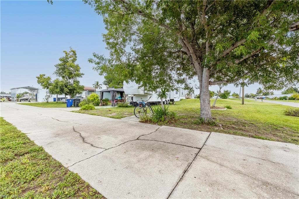 5008 Sandpiper DR photo 2 of 20