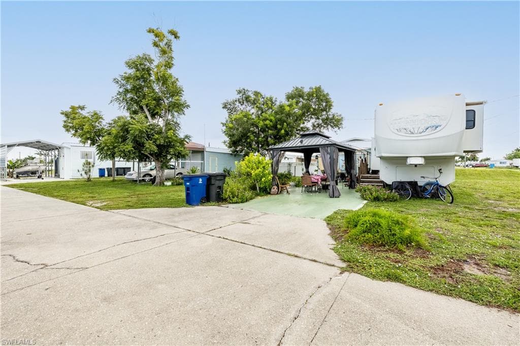 5008 Sandpiper DR photo 3 of 20