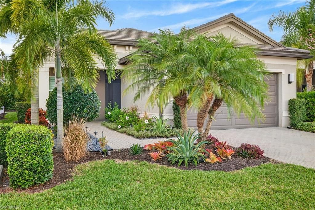 Sierra model pool home in amazing 55+ Valencia Bonita!