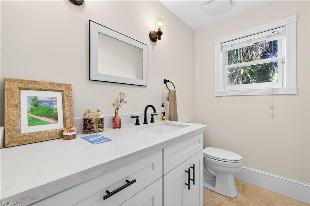 2878 Valencia WAY photo 28 of 50