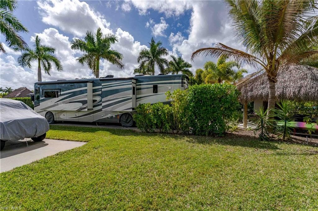 13399 Snook CIR photo 11 of 41