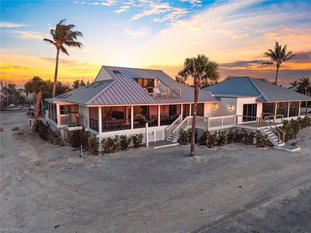 19 Beach Homes photo 44 of 48