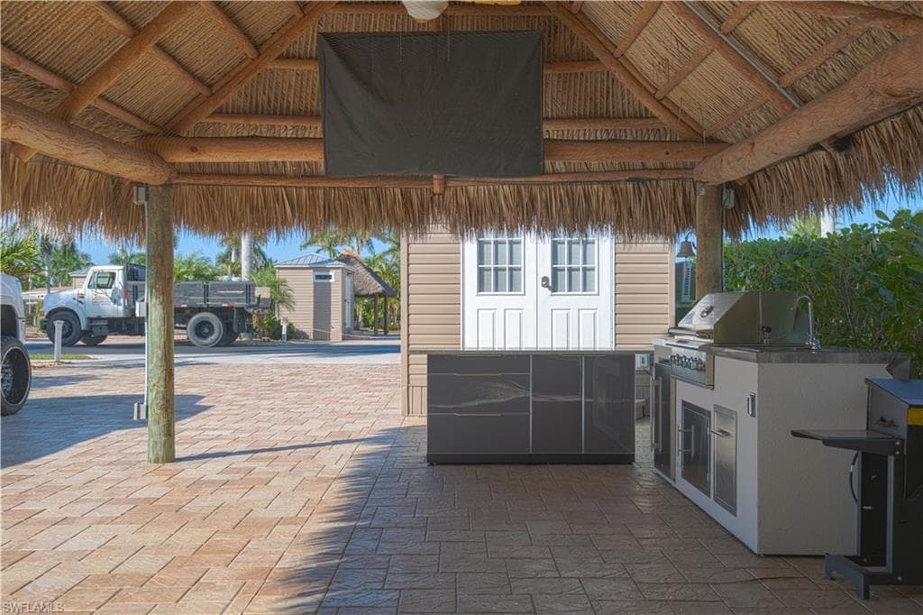 View of patio / terrace with area for grilling
