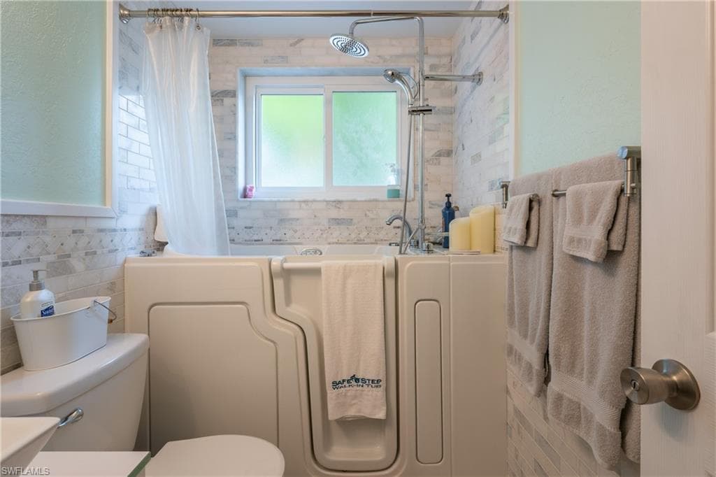 Walk in tub