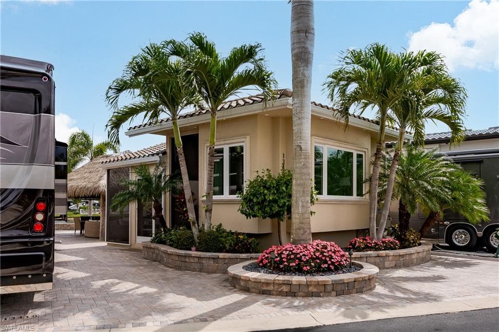 13410 Snook CIR photo 4 of 50