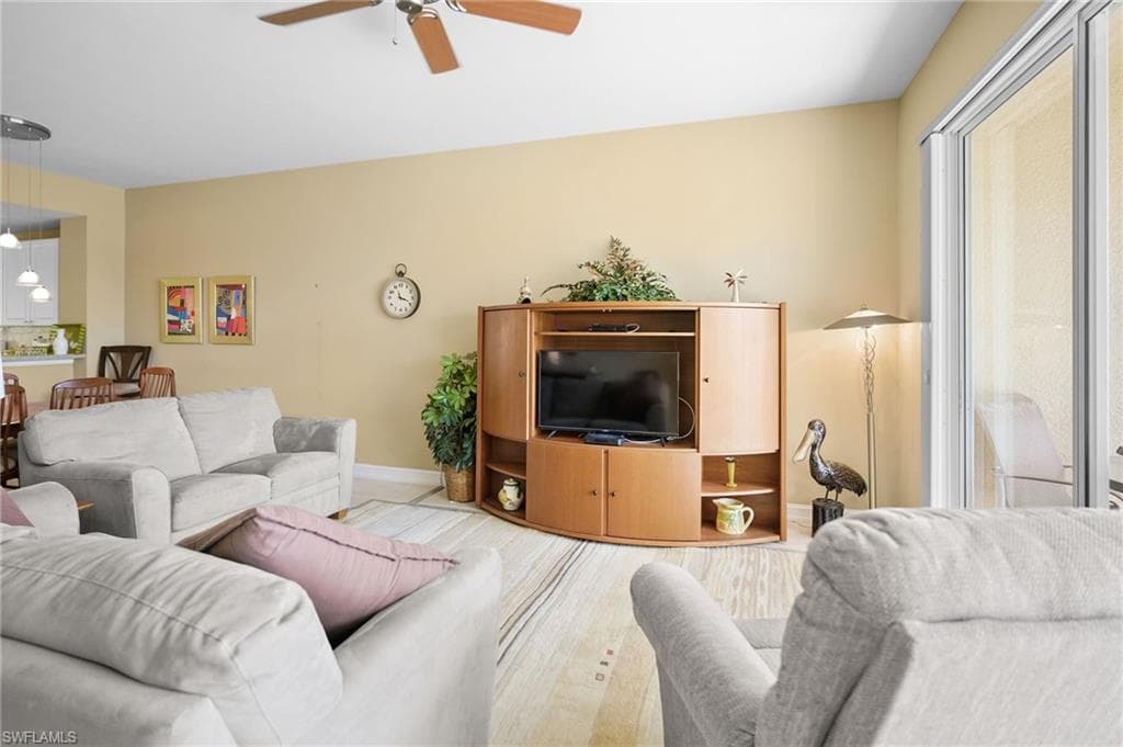 10720 Ravenna WAY 203 photo 15 of 47