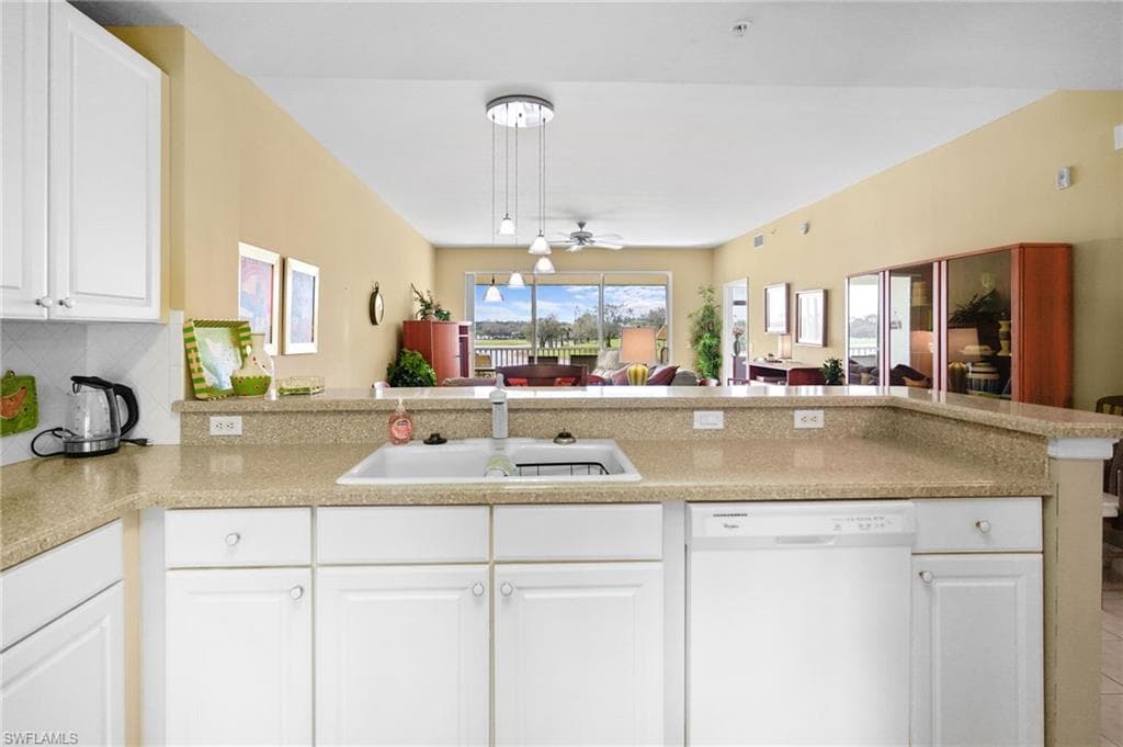 10720 Ravenna WAY 203 photo 3 of 47