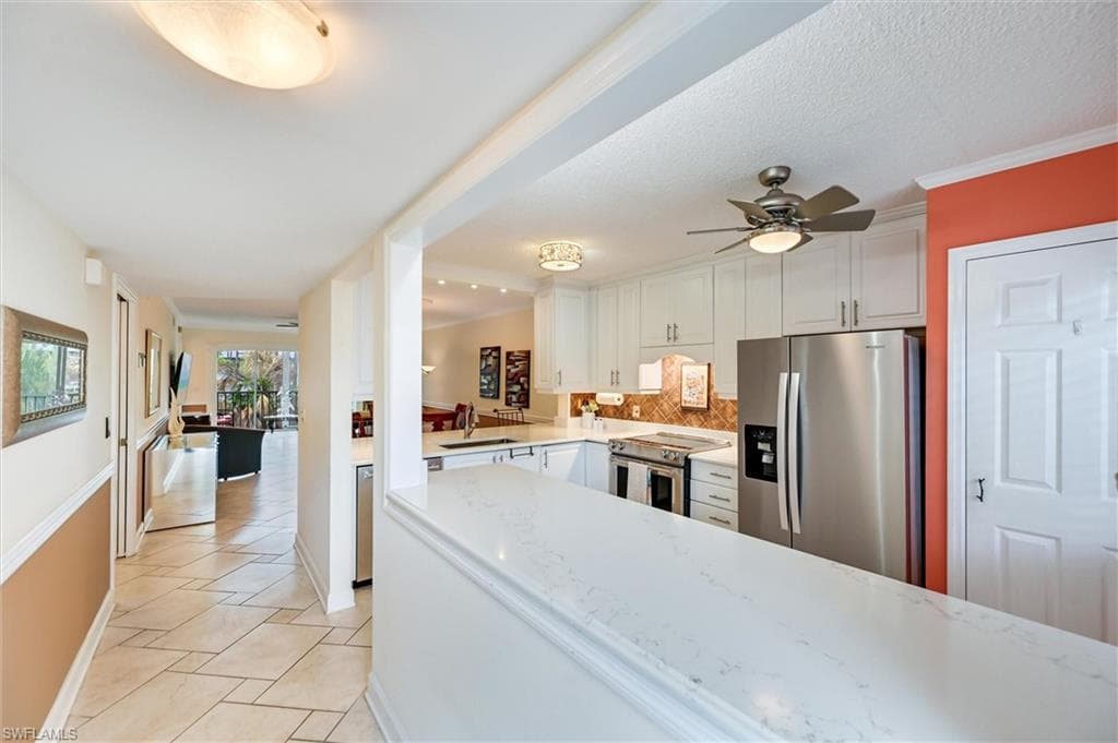 3032 Sandpiper Bay CIR G205 photo 3 of 39
