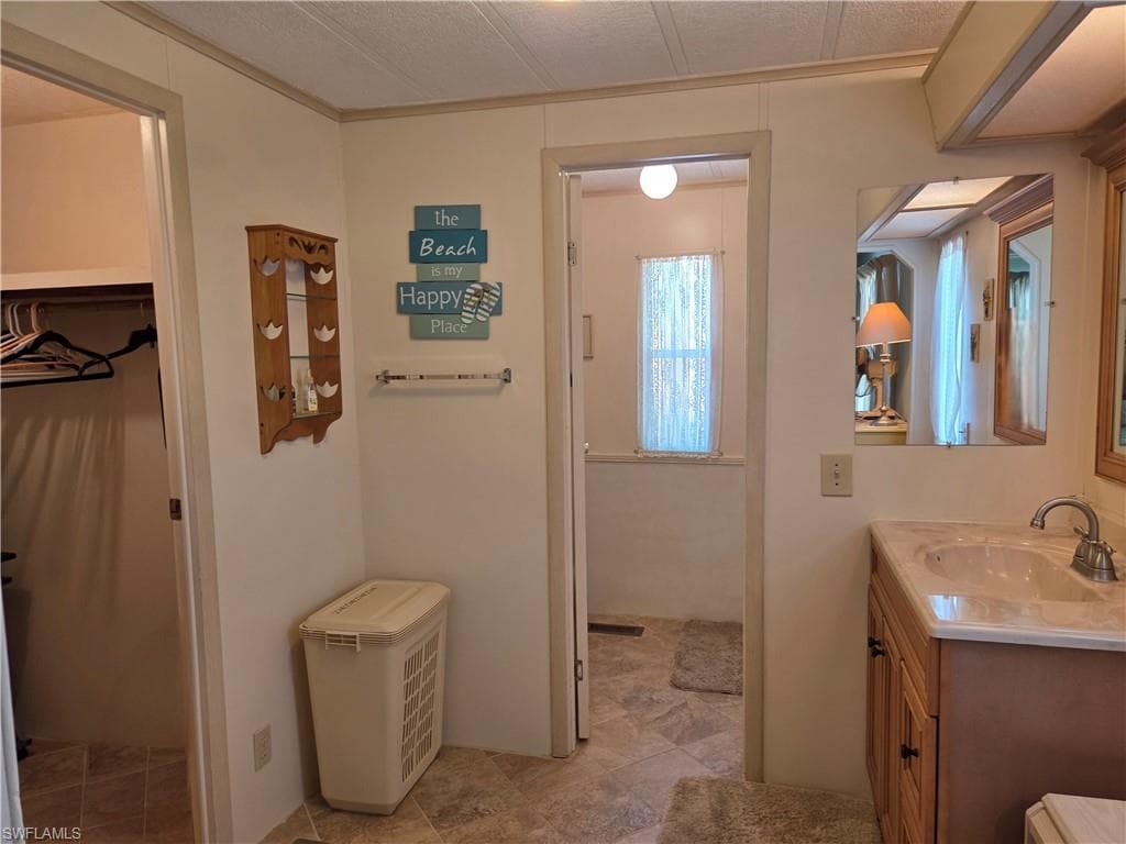 Large walk-in closet in the ensuite.