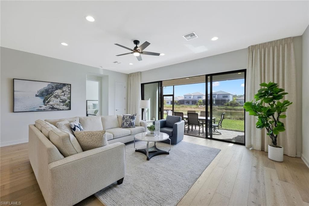 20897 Thistle Leaf LN photo 5 of 24