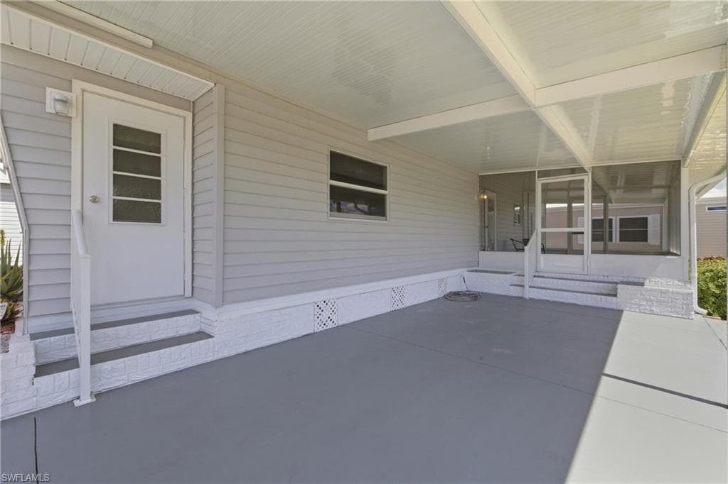 312 Nicklaus BLVD photo 4 of 22
