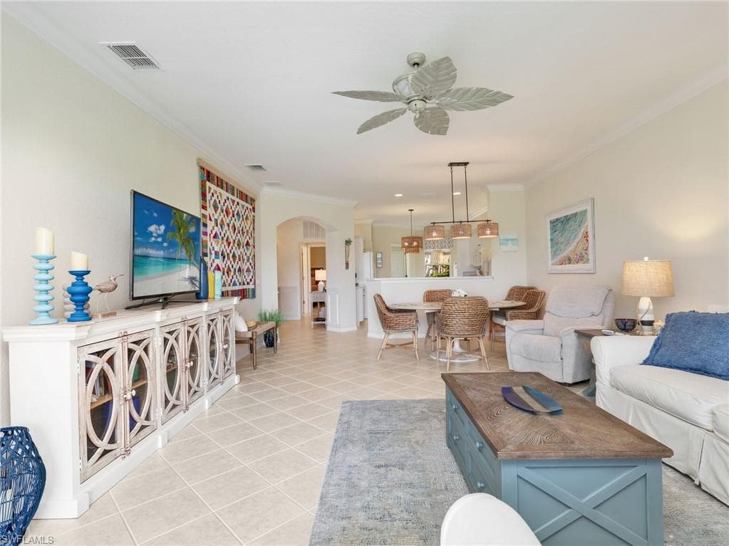20060 Seagrove ST 1803 photo 11 of 37