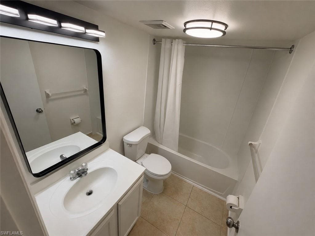bathroom 2. 7374