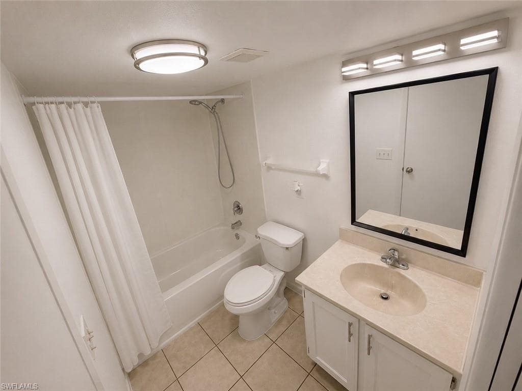 bathroom 3. 7376
