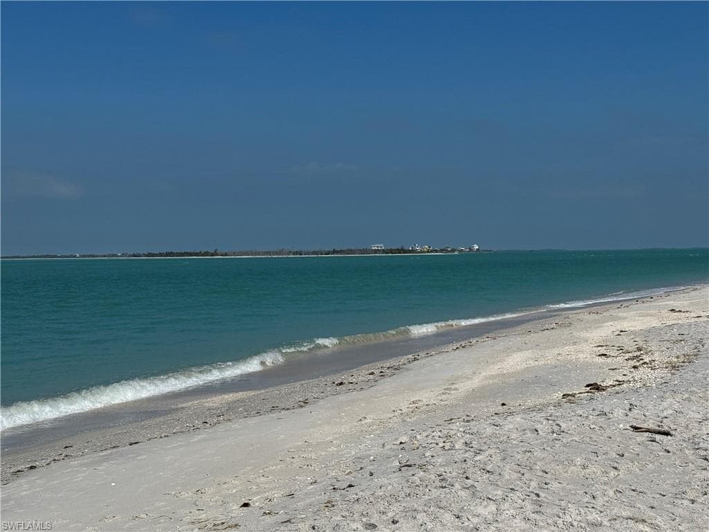 201 White Pelican DR photo 39 of 44