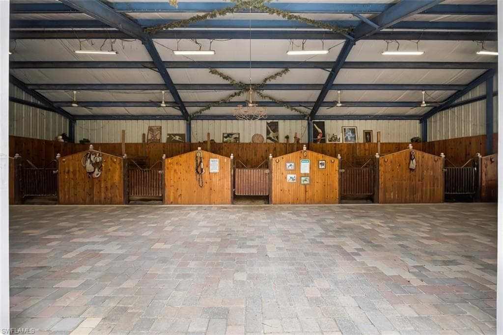 European Stalls Barn