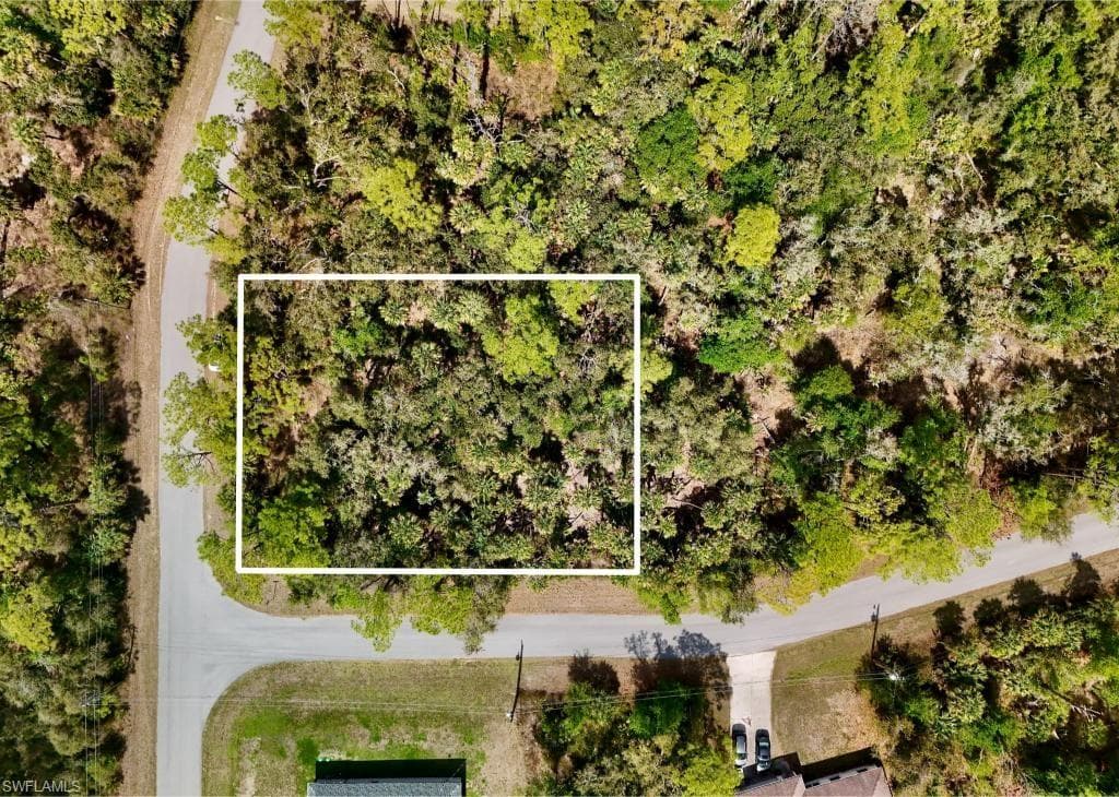 Aerial view of property's location with property parcel outlined