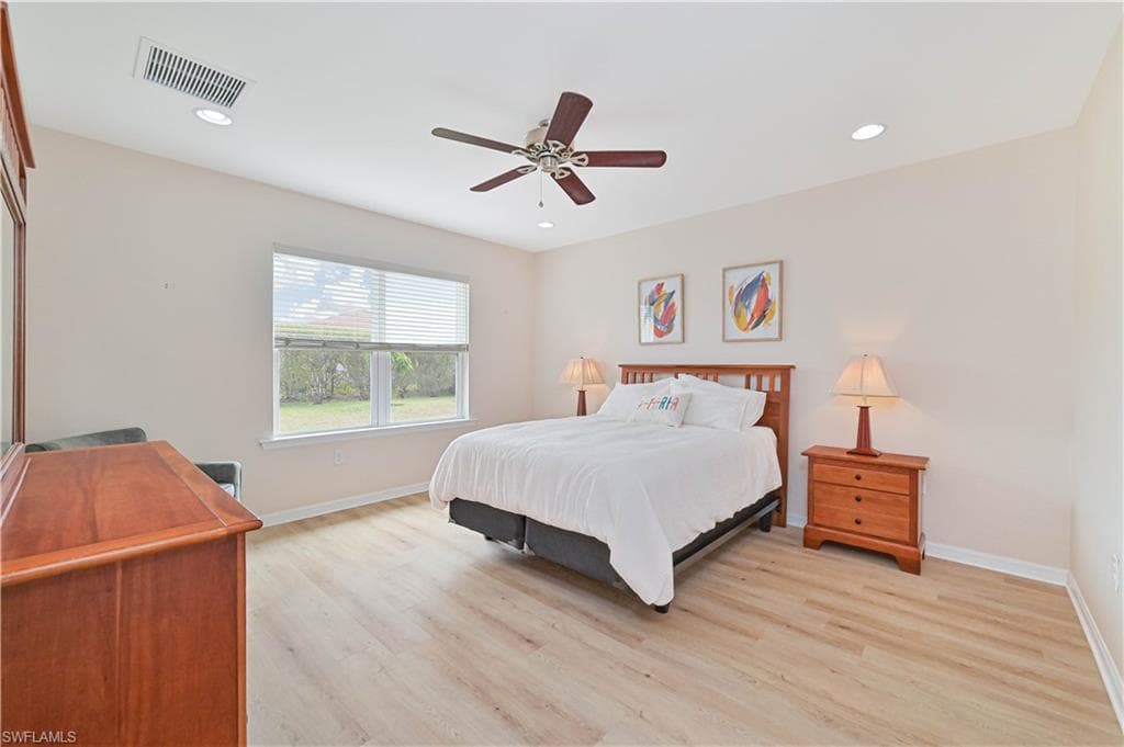 3275 Birchin LN photo 17 of 41