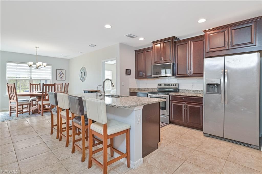 3275 Birchin LN photo 8 of 41
