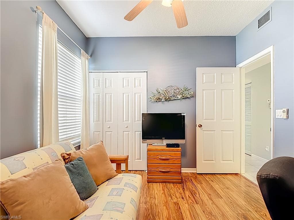 6930 Huntington Lakes CIR 104 photo 24 of 47