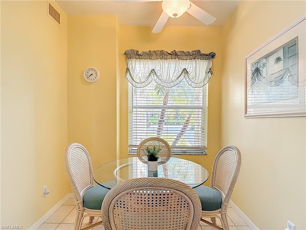 6930 Huntington Lakes CIR 104 photo 19 of 47