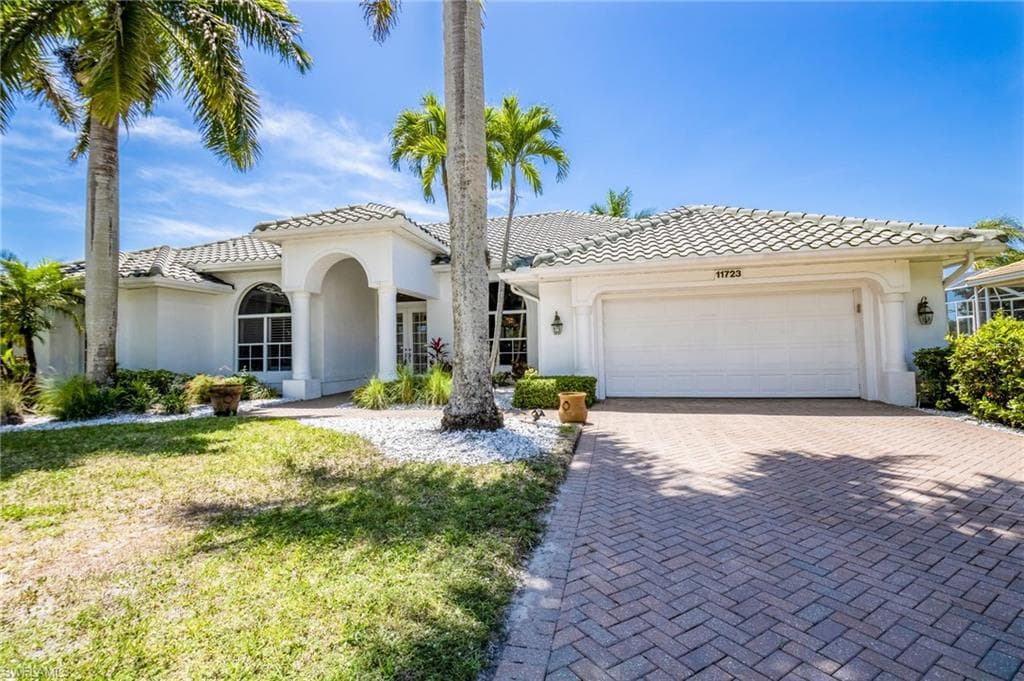 11723 Longshore WAY E photo 2 of 42
