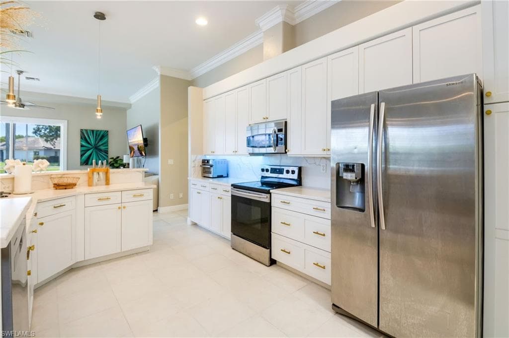 11723 Longshore WAY E photo 15 of 42