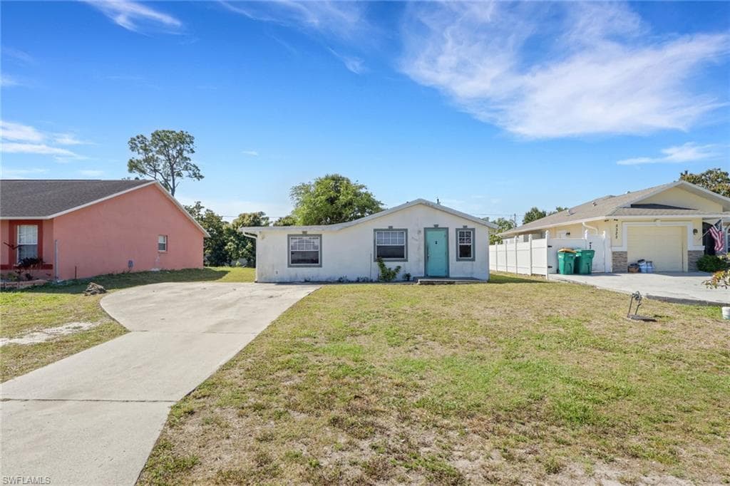 5326 Dixie DR photo 1 of 25