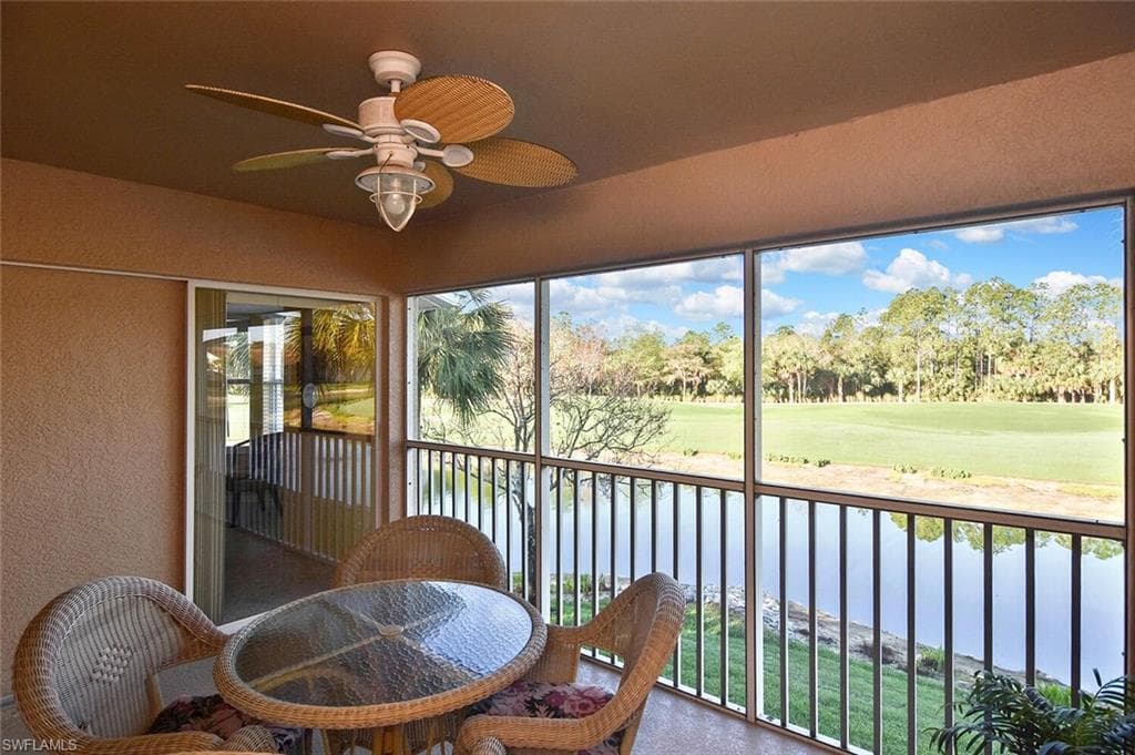 3870 SAWGRASS WAY 2521 photo 43 of 46