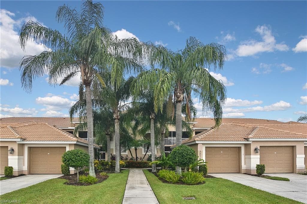3870 SAWGRASS WAY 2521 photo 3 of 46