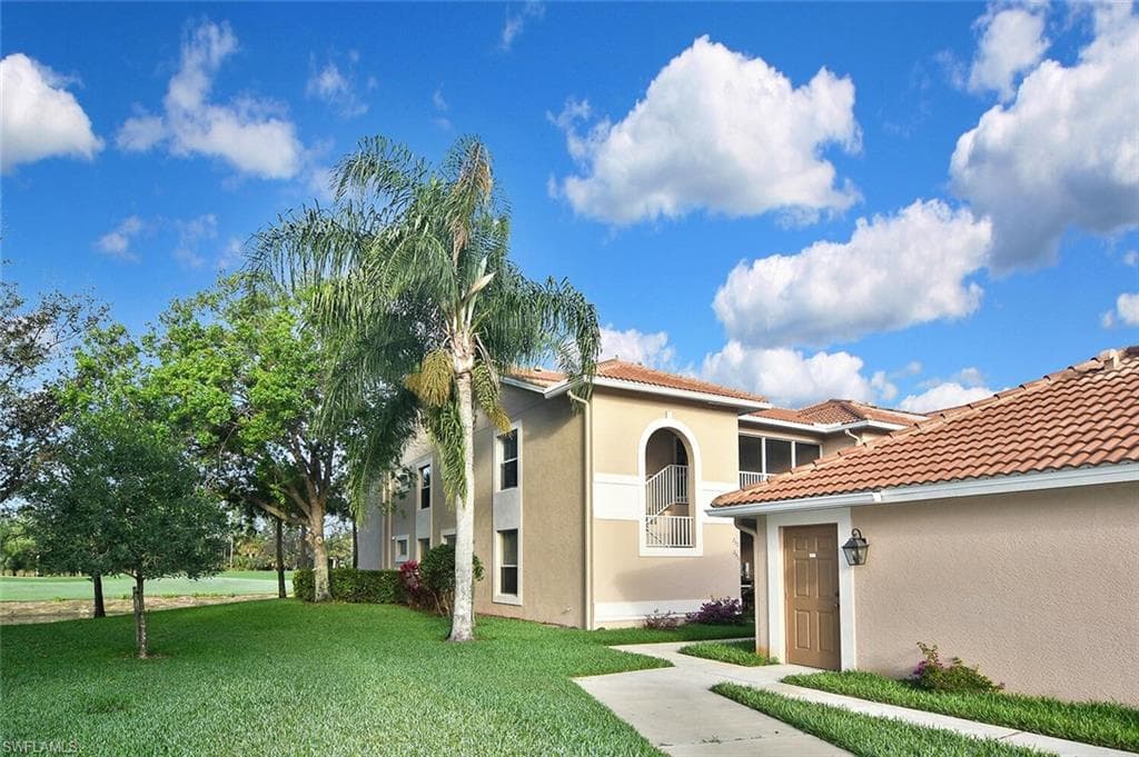 3870 SAWGRASS WAY 2521 photo 4 of 46