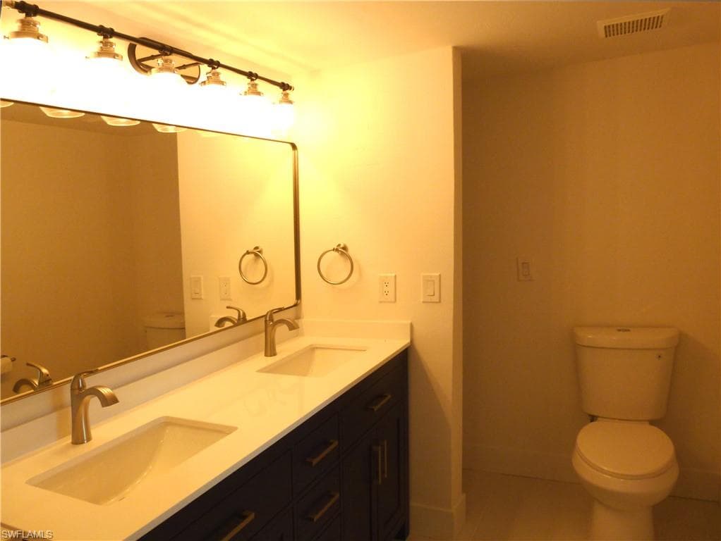 16290 Kelly Cove DR 253 photo 22 of 38