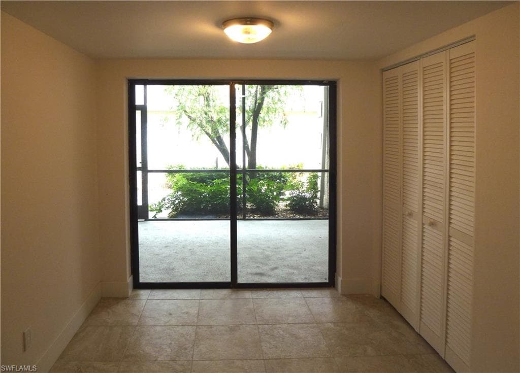 16290 Kelly Cove DR 253 photo 11 of 38
