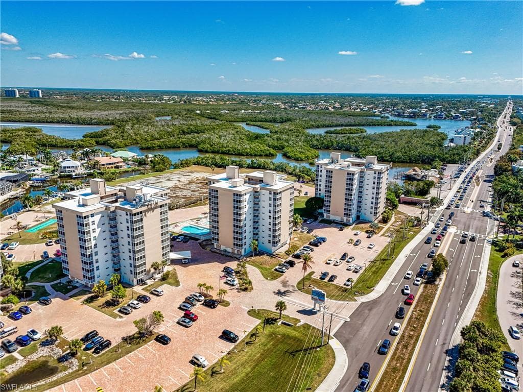 Aerial view of property's location with apartment complex