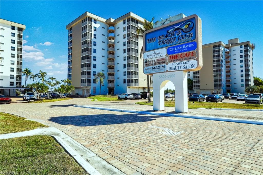 View of apartment building / complex