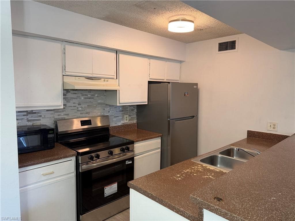 5329 Summerlin RD 2911 photo 2 of 19