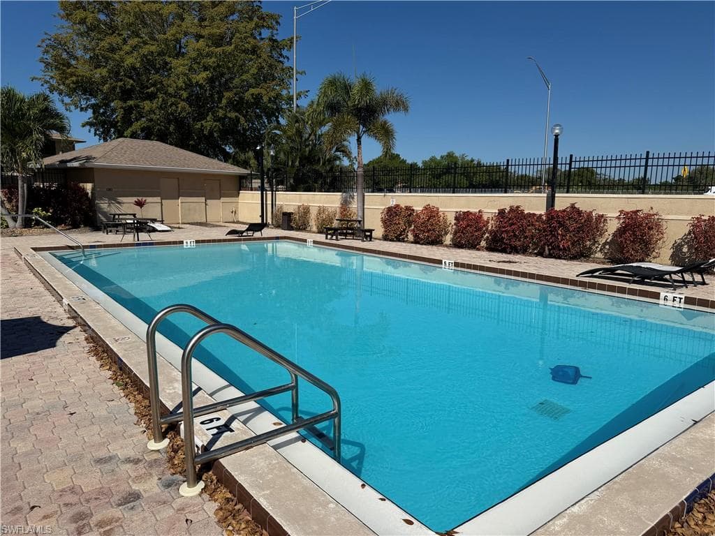 5329 Summerlin RD 2911 photo 14 of 19