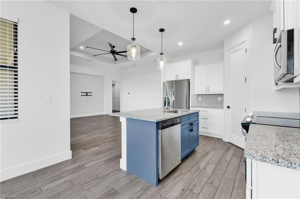 25272 Doredo DR photo 16 of 41