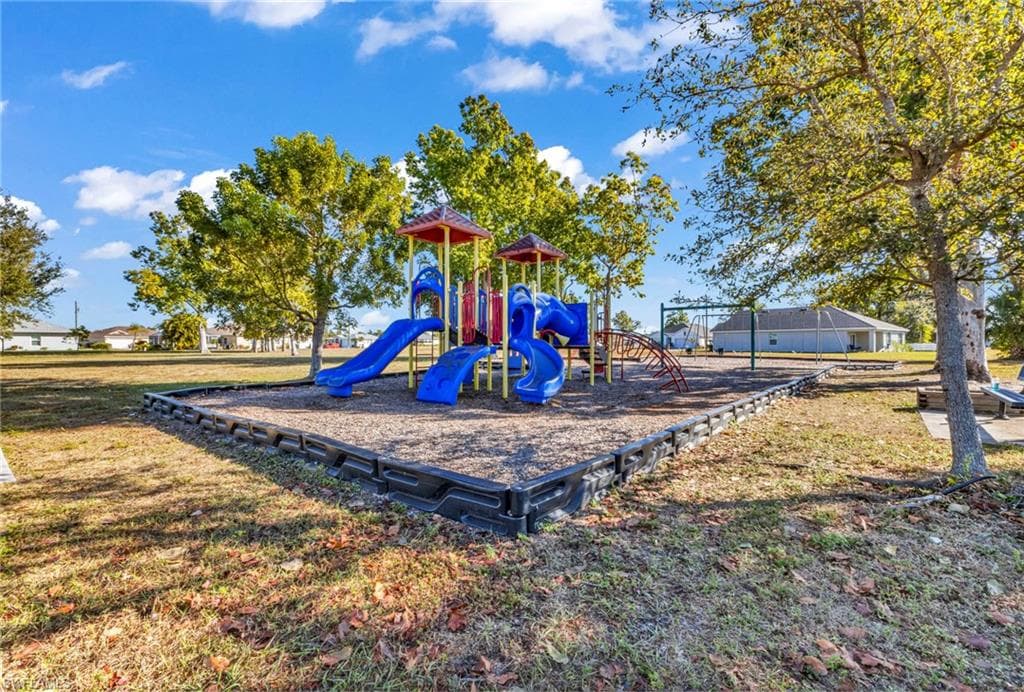 25272 Doredo DR photo 33 of 41