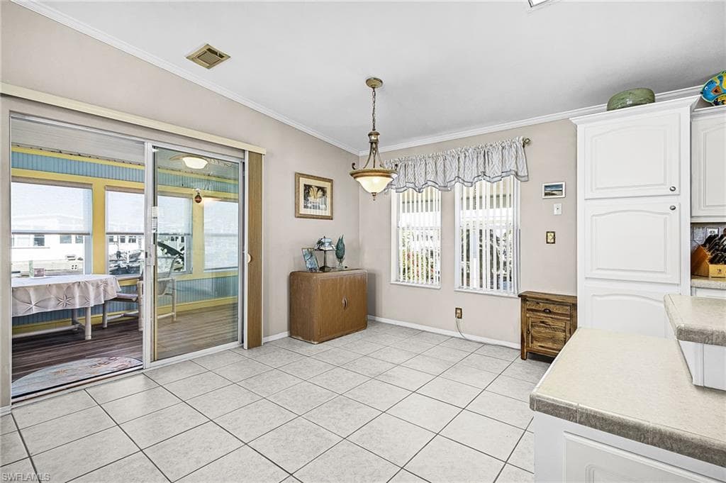 3023 Skipper LN photo 9 of 33