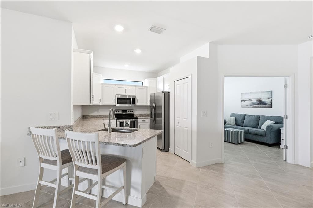 14040 Pine Lodge LN photo 8 of 43