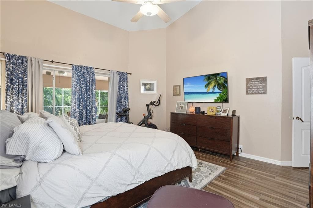 8128 Breton CIR photo 18 of 48