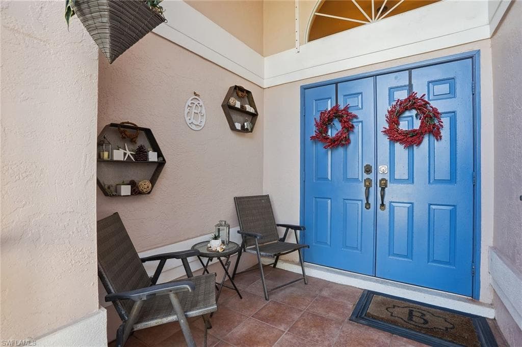 8128 Breton CIR photo 4 of 48