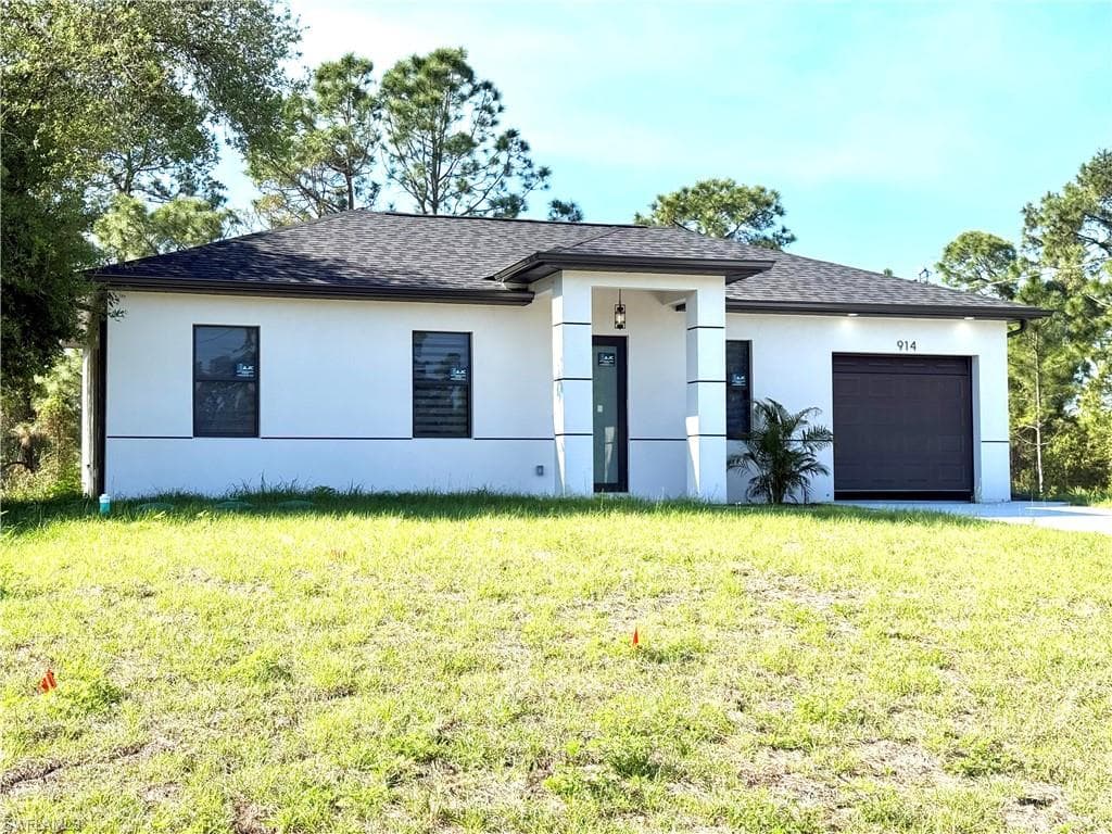 914 Sunrise BLVD photo 3 of 17