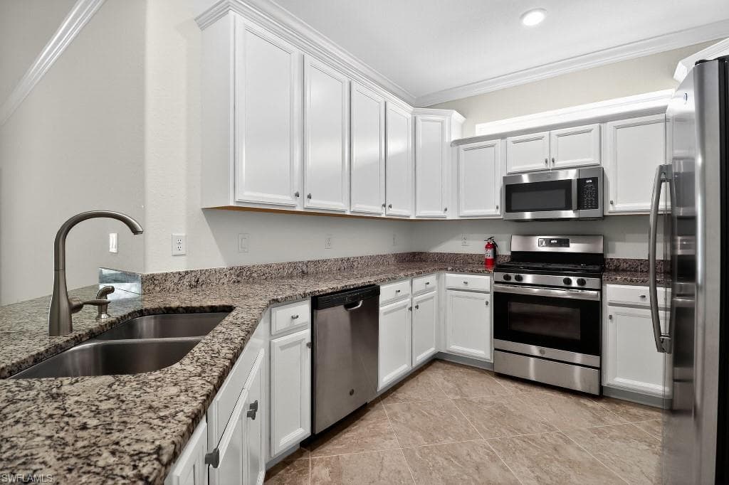 17604 Wayside BEND photo 8 of 29