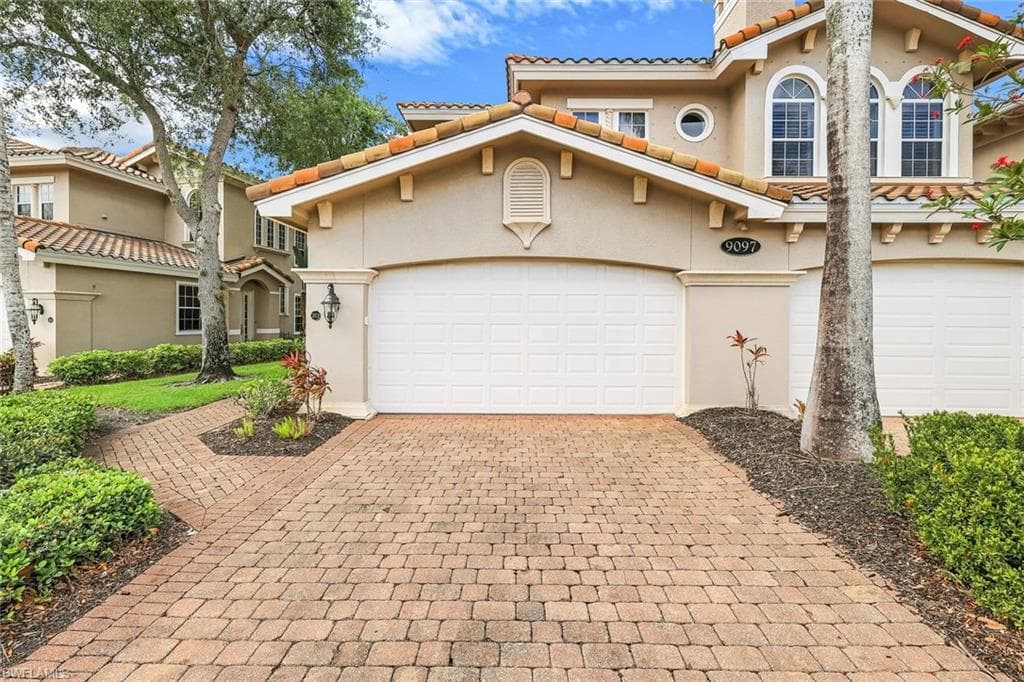 9097 Cherry Oaks TRL 201 photo 3 of 48
